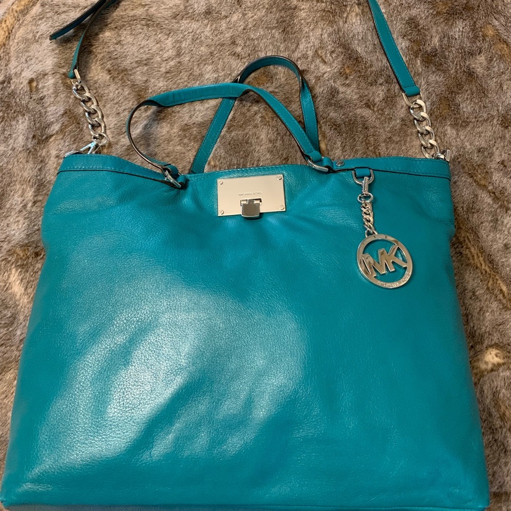 Teal Michael Kors bag w/silver hardware